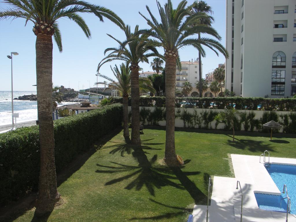 Apartamentos Lual Torrecilla Nerja Room photo